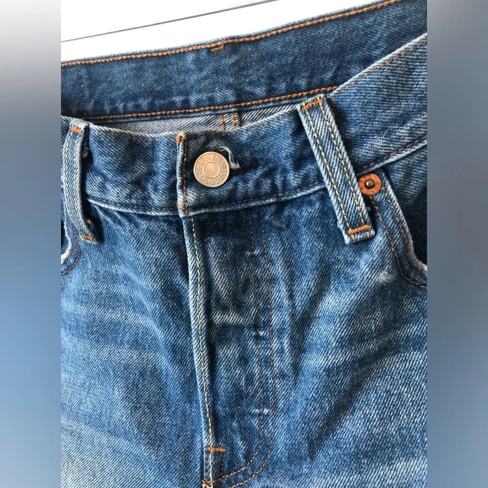Levi’s 501 High Rise Button Fly Denim Shorts Size 27